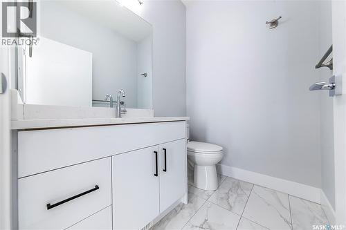 523 Sharma Crescent, Saskatoon, SK - Indoor Photo Showing Bathroom