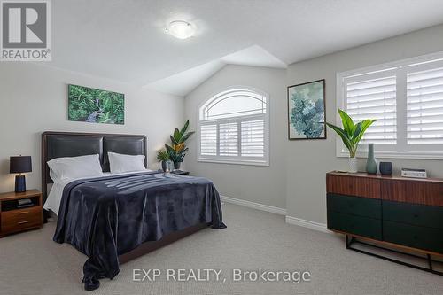 228 Greti Drive, Hamilton, ON - Indoor Photo Showing Bedroom