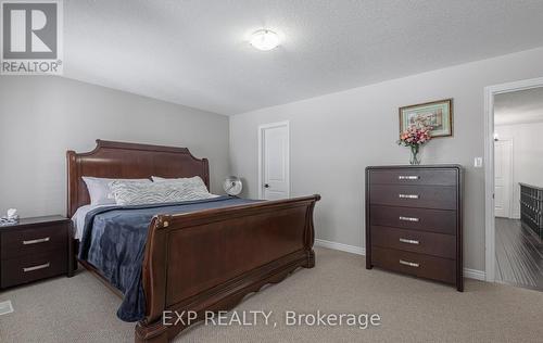 228 Greti Drive, Hamilton, ON - Indoor Photo Showing Bedroom