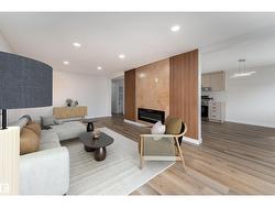 2001 West View GR NW  Edmonton, AB T5S 1T6