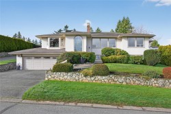 Bella Vist-6524 Bella Vista Dr  Central Saanich, BC V8Z 6X1