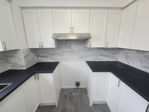 Cuisine - 579 15E Avenue, Montréal (Lasalle), QC - Indoor Photo Showing Kitchen