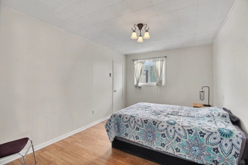 Chambre à coucher principale - 334 Av. Dufault, Rouyn-Noranda, QC - Indoor Photo Showing Bedroom