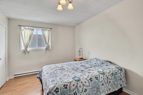 Chambre à coucher principale - 334 Av. Dufault, Rouyn-Noranda, QC - Indoor Photo Showing Bedroom