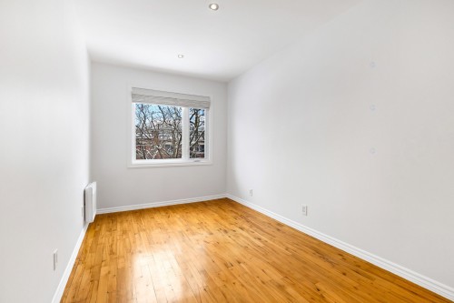 Bedroom - 3-6585 Rue Garnier, Montréal (Rosemont/La Petite-Patrie), QC - Indoor Photo Showing Other Room