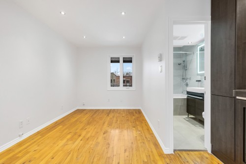 Living Room - 3-6585 Rue Garnier, Montréal (Rosemont/La Petite-Patrie), QC - Indoor Photo Showing Other Room