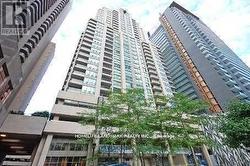 901 - 750 BAY STREET  Toronto, ON M5G 1N6