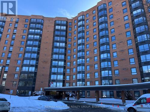 708 - 80 SANDCASTLE DRIVE  Ottawa, ON K2H 9E7