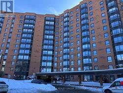 708 - 80 SANDCASTLE DRIVE  Ottawa, ON K2H 9E7