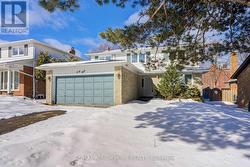 48 WHITEHORN CRESCENT  Toronto, ON M2J 3B1