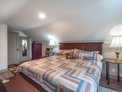 7261 Lantzville Rd, Lantzville, BC 