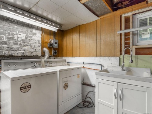 7261 Lantzville Rd, Lantzville, BC 