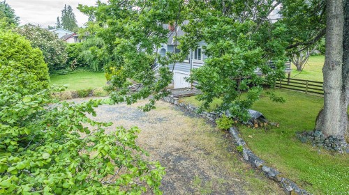 7261 Lantzville Rd, Lantzville, BC 