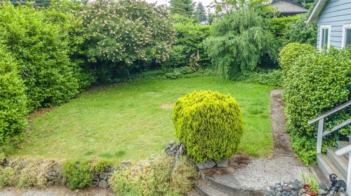7261 Lantzville Rd, Lantzville, BC 
