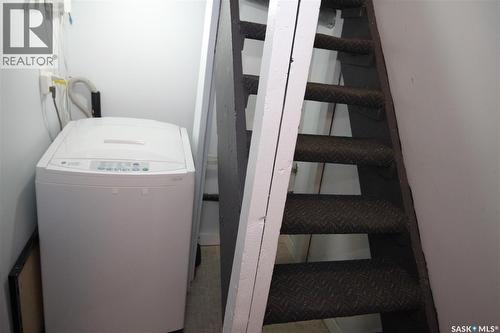 321 Bottomley Avenue N, Saskatoon, SK - Indoor