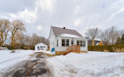 5 Rue Boucher  Lacolle, QC J0J 1J0