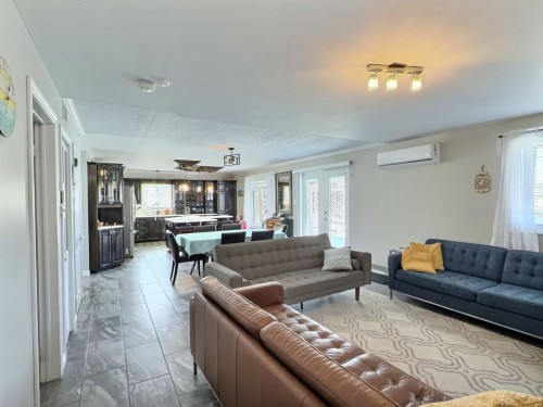 Salon - 1269 2E Rang N., Saint-Édouard-De-Fabre, QC - Indoor Photo Showing Living Room
