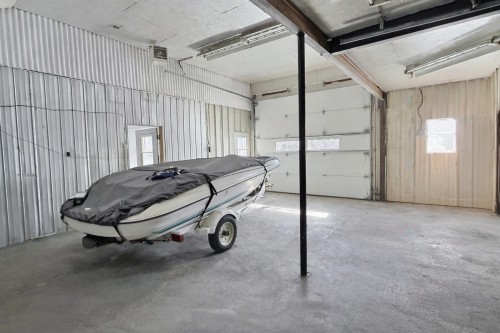 Garage - 1269 2E Rang N., Saint-Édouard-De-Fabre, QC - Indoor Photo Showing Garage