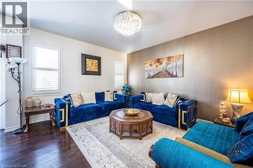 340 Shady Glen Crescent, Kitchener, ON - Indoor Photo Showing Living Room