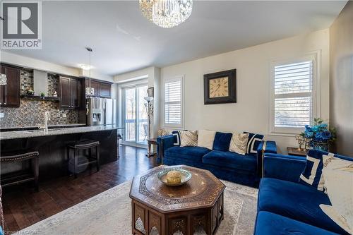 340 Shady Glen Crescent, Kitchener, ON - Indoor Photo Showing Living Room