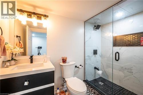 340 Shady Glen Crescent, Kitchener, ON - Indoor Photo Showing Bathroom