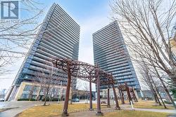 1910 - 29 SINGER COURT  Toronto, ON M2K 0B3