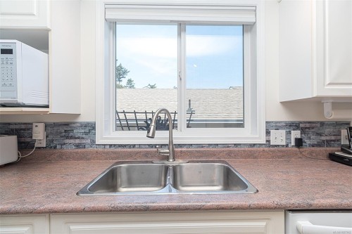 43 Eagle Lane, View Royal, BC 