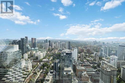 Lph05 - 8 Wellesley Street W, Toronto, ON - Outdoor With View