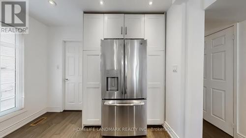 81 Stirling Crescent, Markham, ON - Indoor