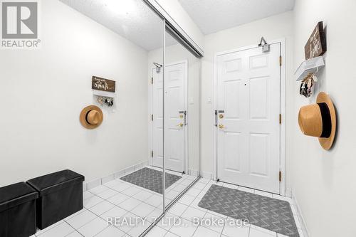 303 - 175 Cedar Avenue, Richmond Hill, ON - Indoor Photo Showing Other Room