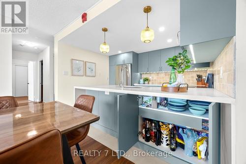 303 - 175 Cedar Avenue, Richmond Hill, ON - Indoor