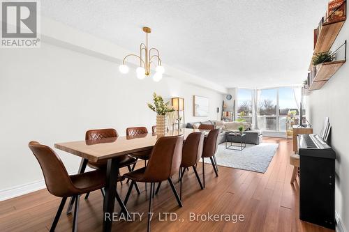 303 - 175 Cedar Avenue, Richmond Hill, ON - Indoor Photo Showing Dining Room
