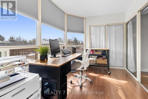 303 - 175 Cedar Avenue, Richmond Hill, ON - Indoor Photo Showing Office