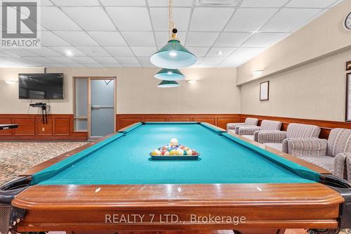 303 - 175 Cedar Avenue, Richmond Hill, ON - Indoor Photo Showing Other Room