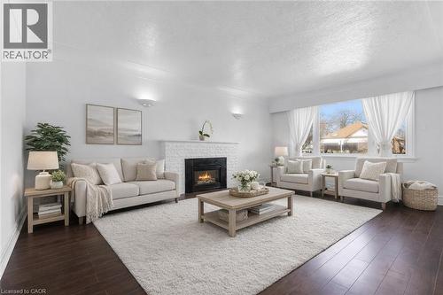 40 West 3Rd Street, Hamilton, ON - Indoor Photo Showing Living Room With Fireplace