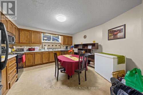 1702 Russell Road, Ottawa, ON - Indoor Photo Showing Kitchen