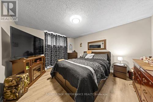 1702 Russell Road, Ottawa, ON - Indoor Photo Showing Bedroom