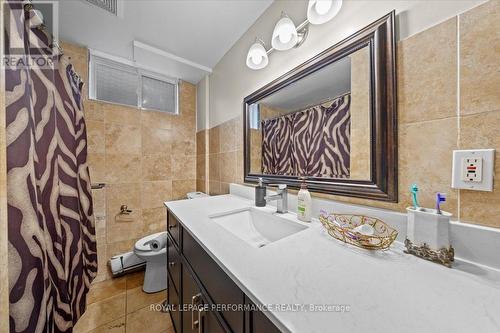 1702 Russell Road, Ottawa, ON - Indoor Photo Showing Bathroom