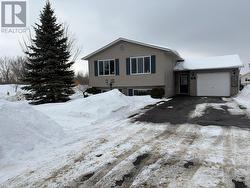 400 SWEEZEY COURT  Pembroke, ON K8A 8S3
