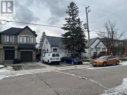 40 NORTH WOODROW BOULEVARD  Toronto, ON M1K 1W3