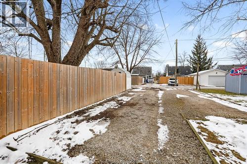 45 Richardson, Tilbury, ON - Outdoor