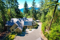 154 Cormorant Cres  Salt Spring, BC V8K 1G8