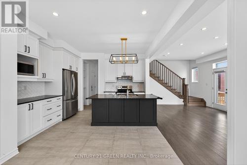 3140 Willowridge Path, Pickering, ON - Indoor Photo Showing Kitchen