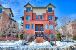 2560 Rue des Francs-Bourgeois  Boisbriand, QC J7H 0B8