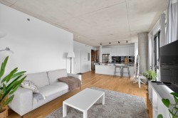 Family Room - 