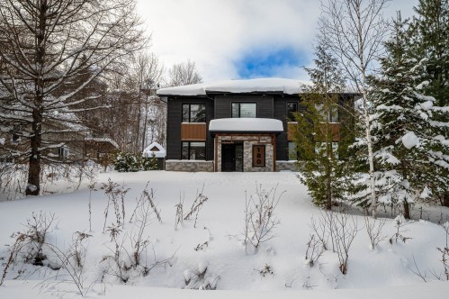 Front of Structure - 180 Av. Nantel, Sainte-Agathe-Des-Monts, QC - Outdoor