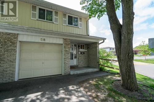 58 - 830 STAINTON DRIVE  Mississauga, ON L5C 2Z3