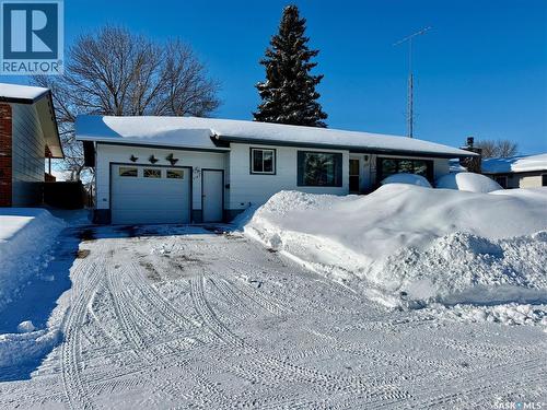 1107 Centennial Way, Humboldt, SK - Outdoor With Facade