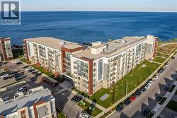 101 SHOREVIEW Place Unit# 123  Stoney Creek, ON L8E 0K2