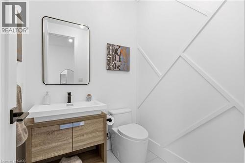 817 King Road, Burlington, ON - Indoor Photo Showing Bathroom